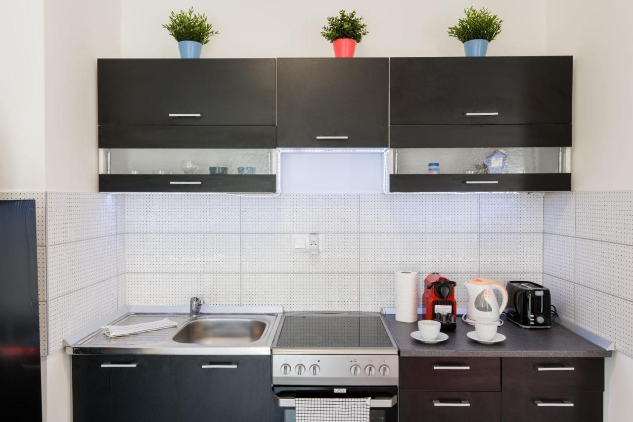 New Blue Danube Apartment With Balcony And Parking บูดาเปสต์ ภายนอก รูปภาพ